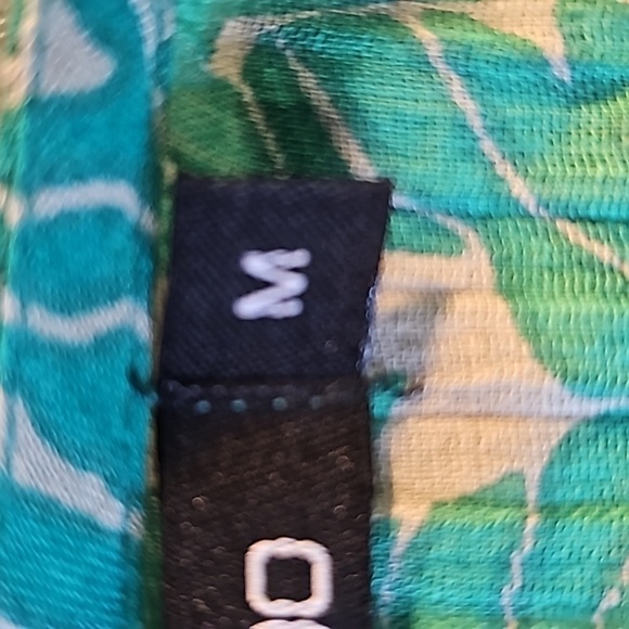 BOOHOO, Long lovely robe or street wear.‎ Green/blue. Size medium. - Picture 9 of 12